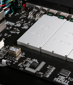 接上的那一刻 , 開啟驚喜與感動 - Aurender NH10 音響級網路交換器